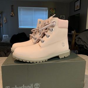 Women’s Timberland Heritage Boots